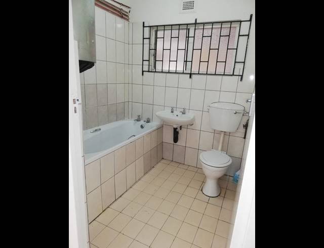 3 BEDROOM PROPERTY TO RENT IN AVOCA